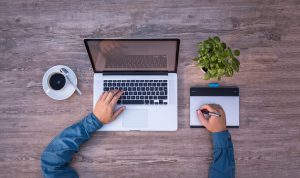 website laten maken of zelf aan de slag